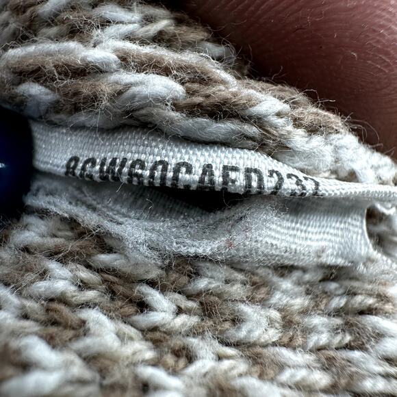 Hollister Sweater Plaid Cropped Button Up V Neck Knit Cardigan Brown and White M - Picture 4 of 5